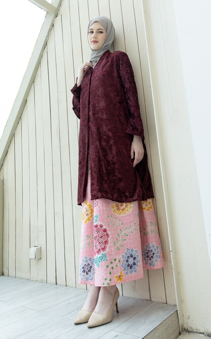 Yeeza Skirt Batari Pink - Image 4