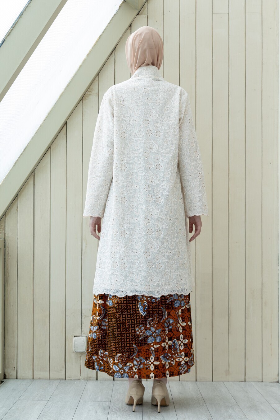 Yeeza Skirt Vikka - Image 5
