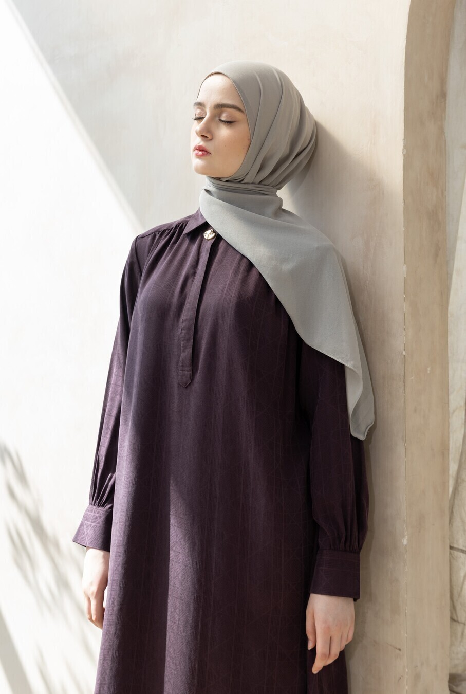 Abaya Afiya Mazza Deep Marun - Image 4