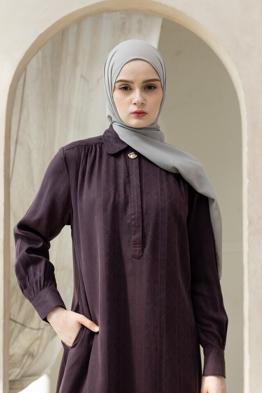 Abaya Afiya Mazza Deep Marun - Image 9