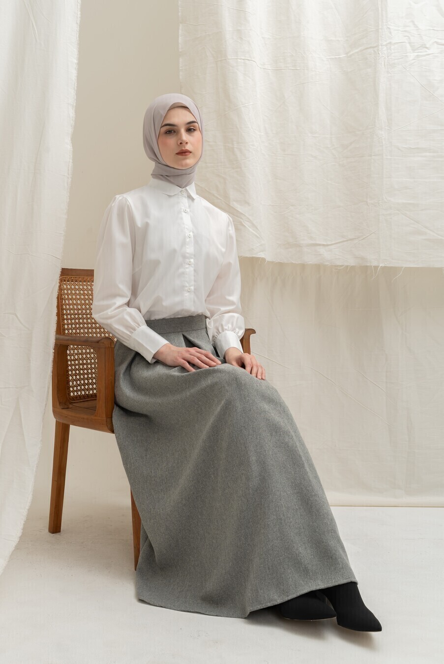 Yeeza Skirt Rissa Grey - Image 2