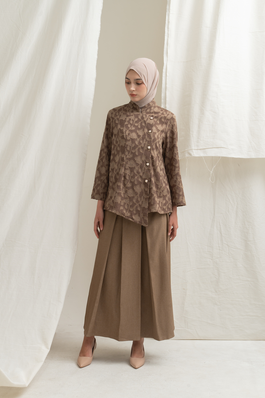 Kebaya Janggan Xavia Choco - Image 6