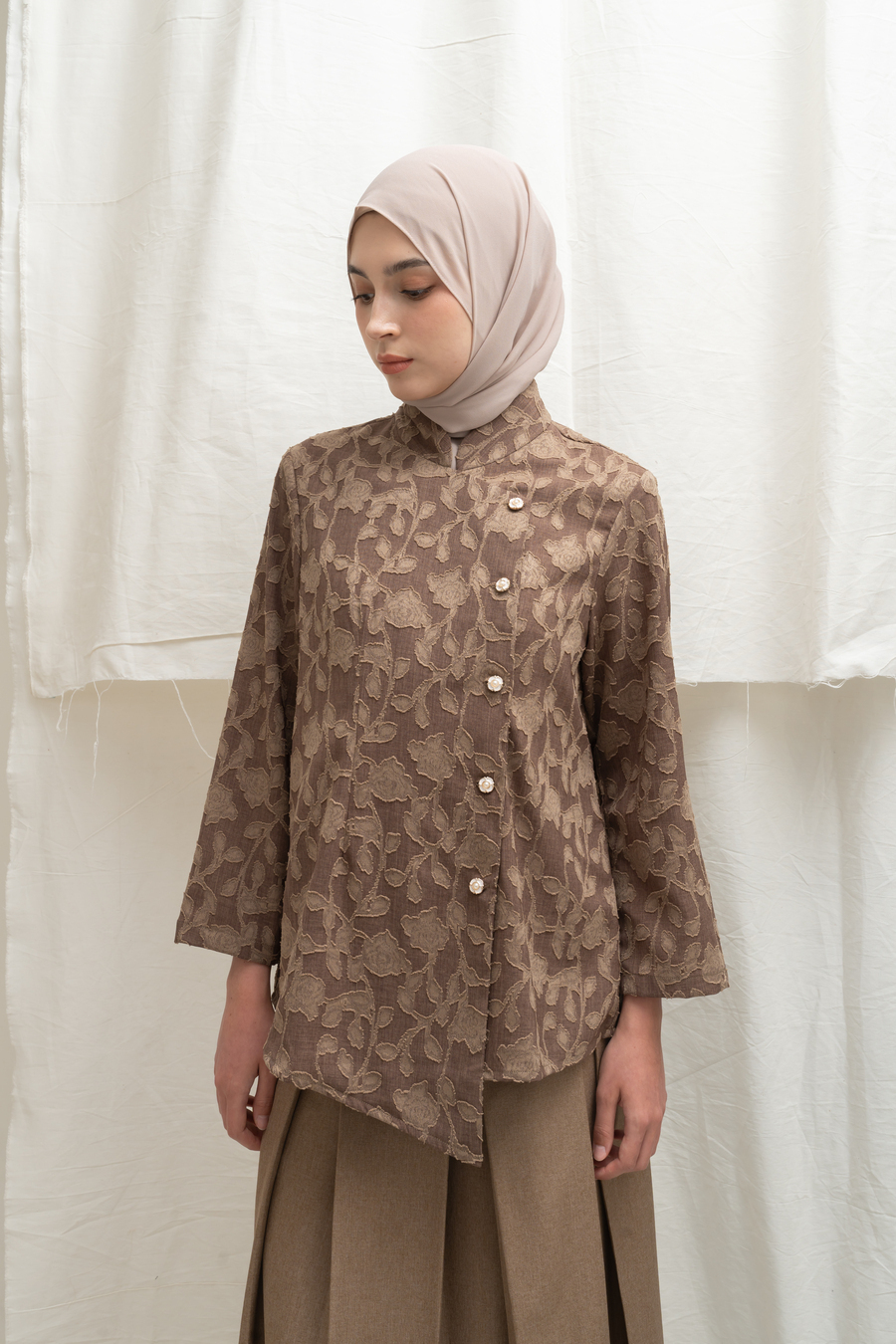 Kebaya Janggan Xavia Choco