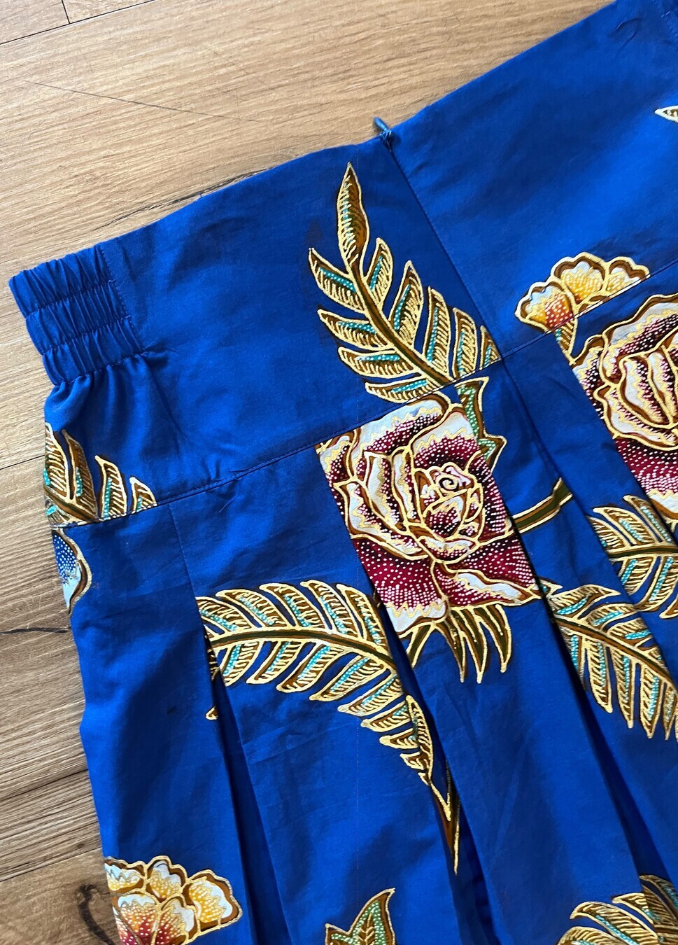 Mitha Skirt Aniva Biru Elektrik
