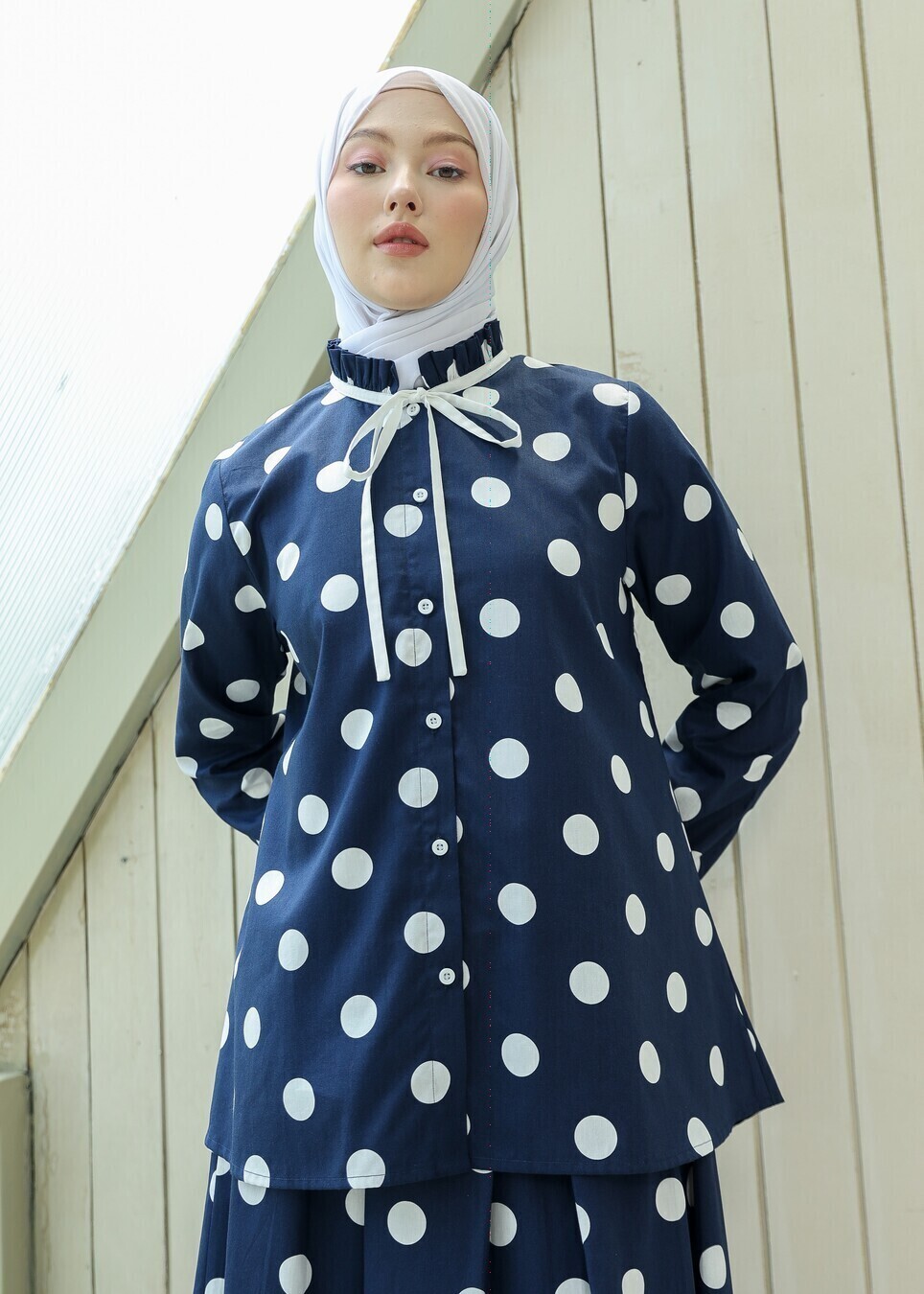 Blus Dayna Thiya Navy Blue - Image 2