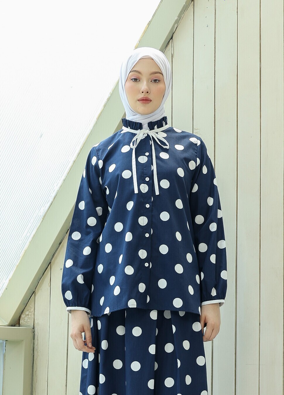 Blus Dayna Thiya Navy Blue