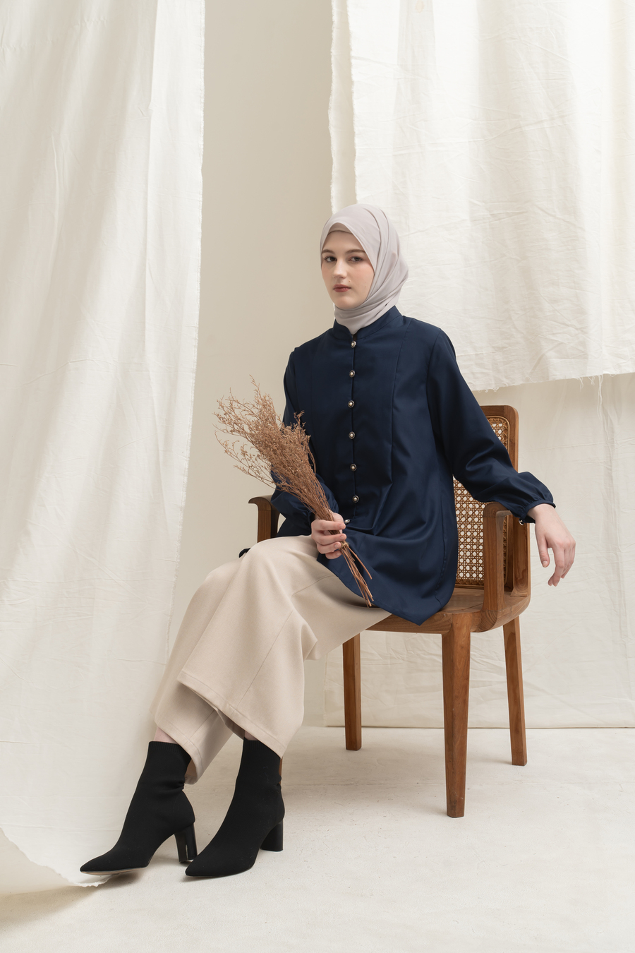 Blus Mayya Navy - Image 8