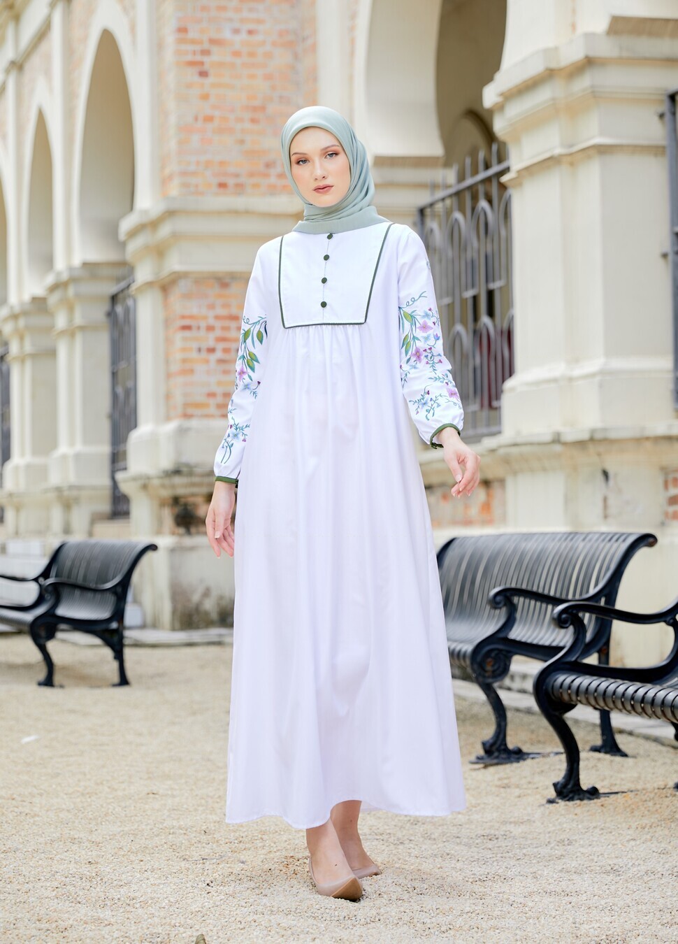 Gamis Miranti Bordir White - Image 4