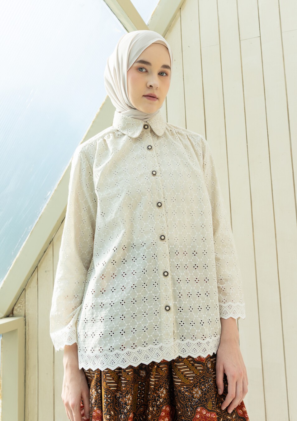 Blus Afiya Benia