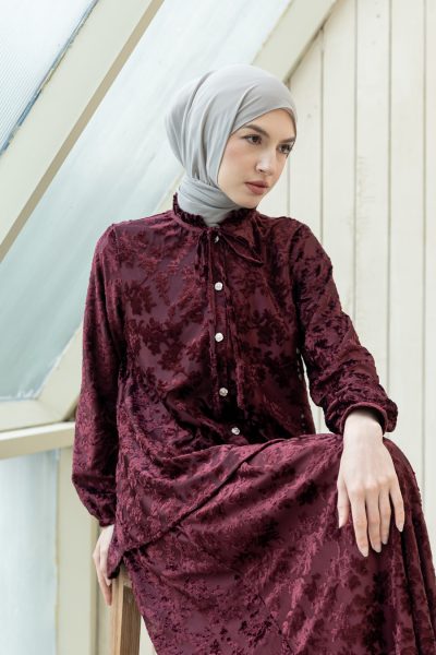 Blus Dayna Ruffle Hanna Marun