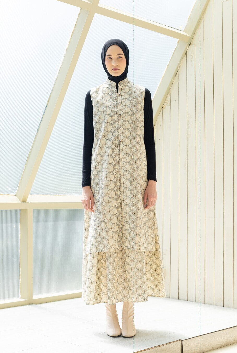 Long Outer Syana Beige - Image 9