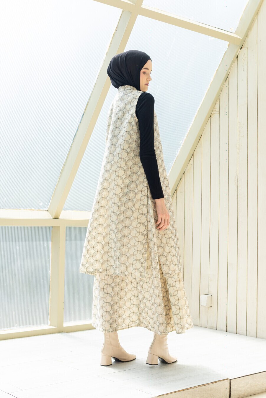 Long Outer Syana Beige - Image 7
