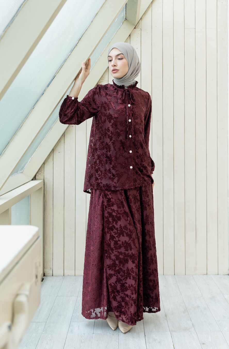 Yeeza Skirt Hanna Marun - Image 3