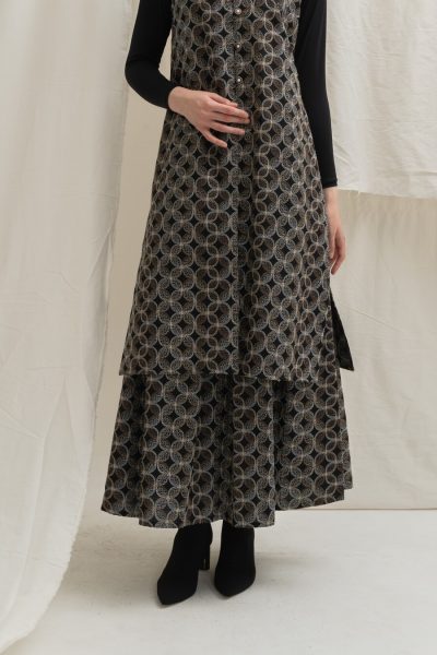 Yeeza Skirt Syana Black