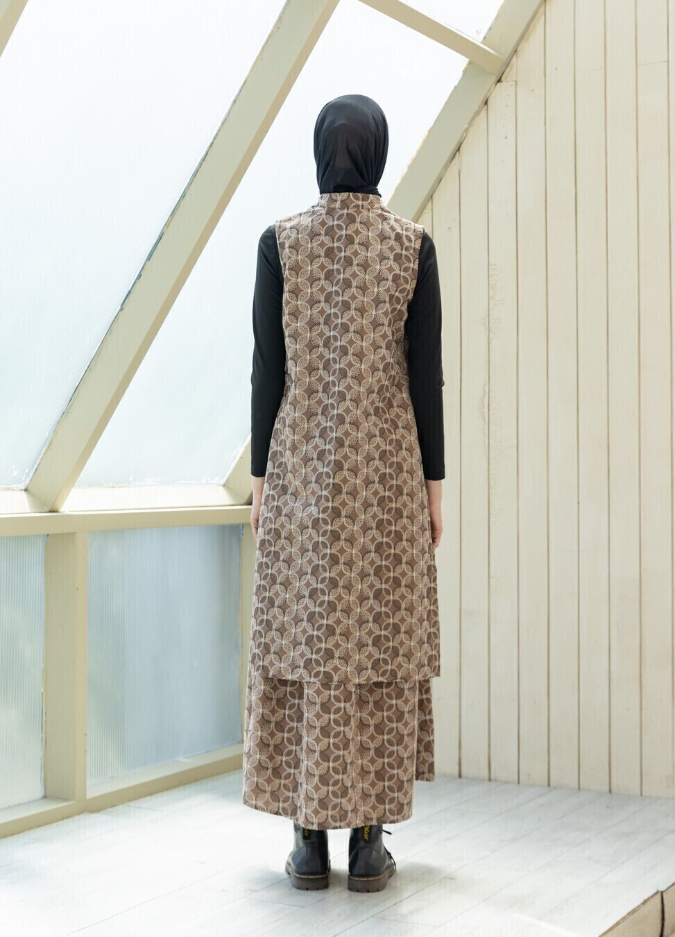 Yeeza Skirt Syana Espresso - Image 3