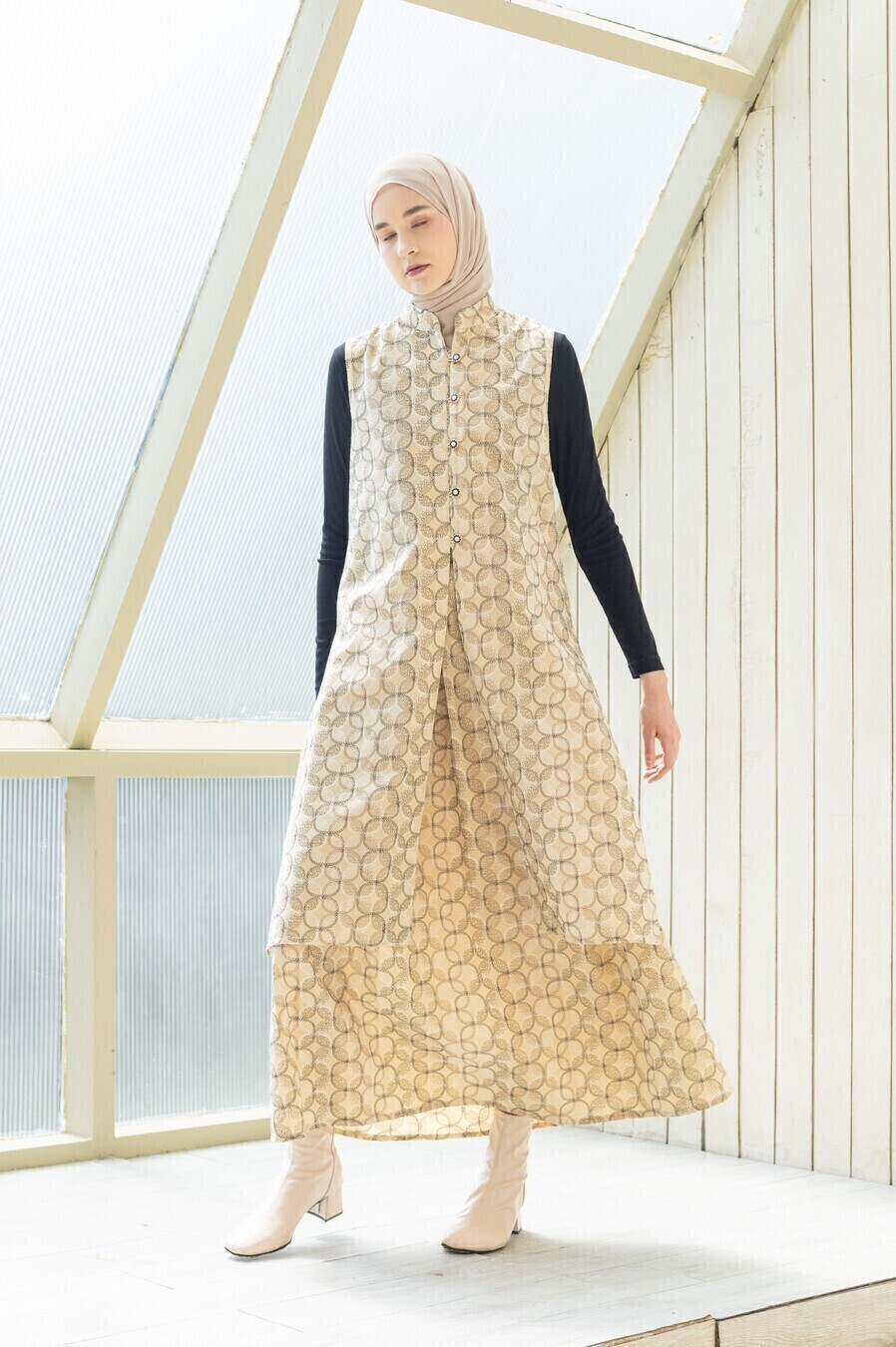 Yeeza Skirt Syana Latte - Image 4